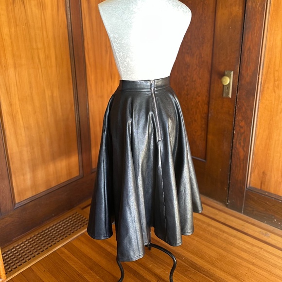 Black Faux Leather Circle Skirt Midi, Vixen by Micheline Pitt - Picture 5 of 8
